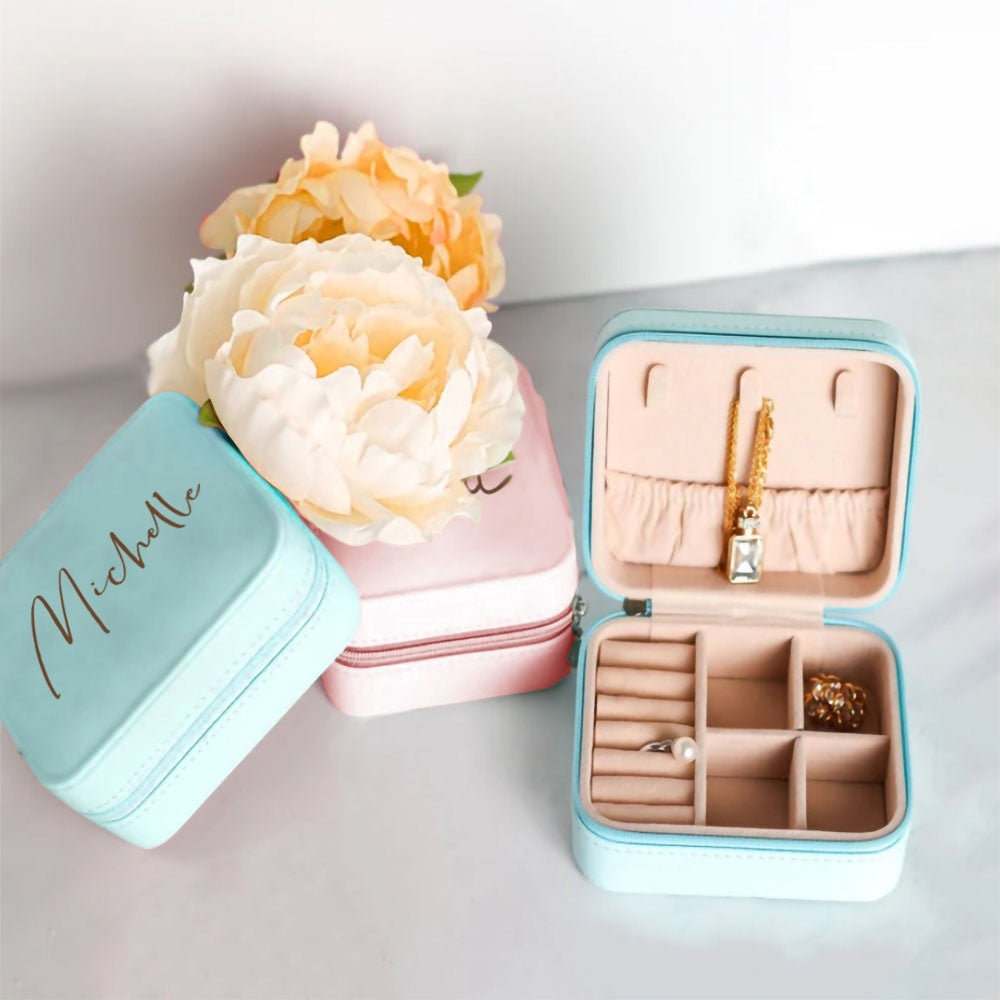 Custom Name Jewelry Box, Vegan Leather Jewelry Travel Case Organizer Box, Birthday/Wedding/Bachelorette Party Gift for Mother/Wife/Bridesmaids