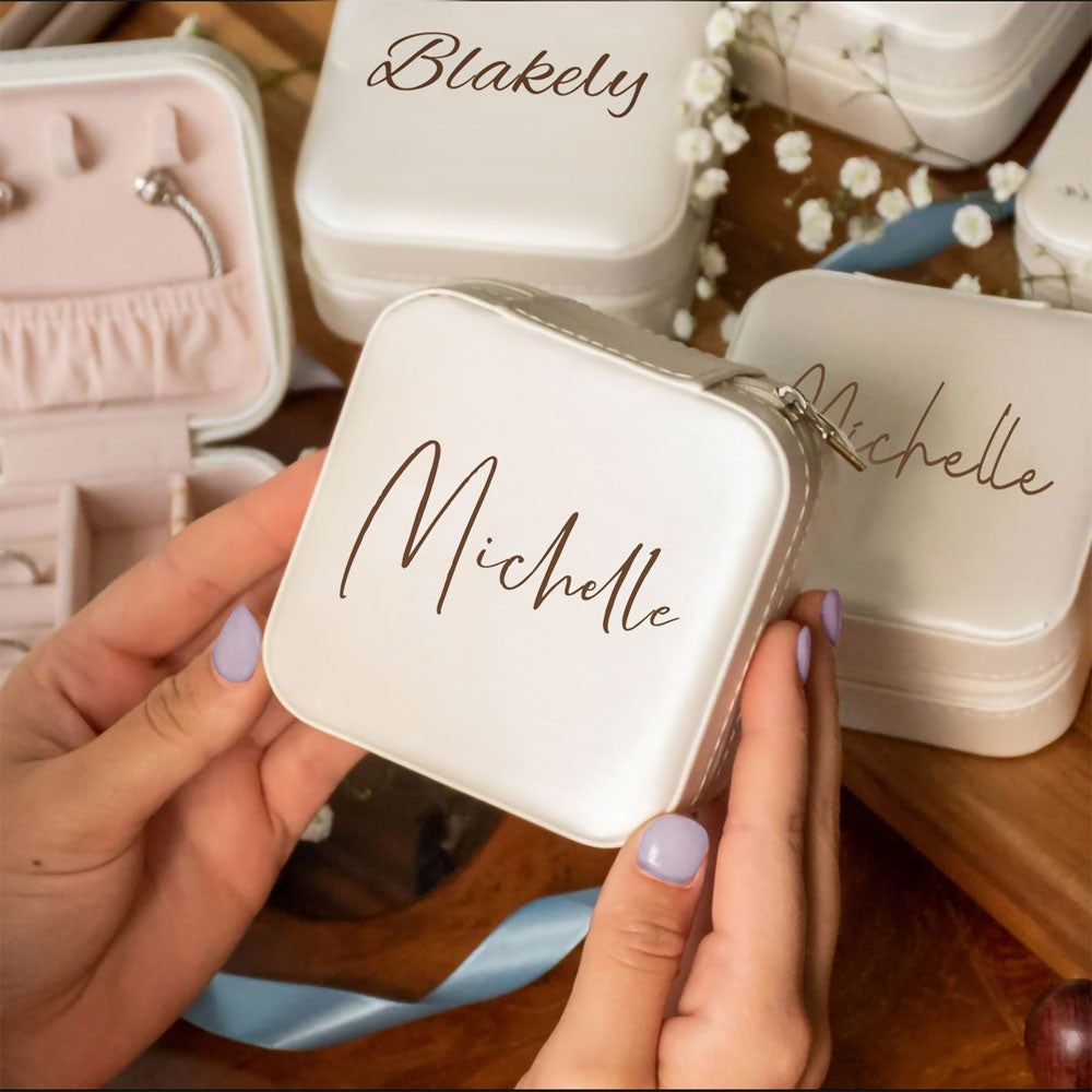 Custom Name Jewelry Box, Vegan Leather Jewelry Travel Case Organizer Box, Birthday/Wedding/Bachelorette Party Gift for Mother/Wife/Bridesmaids