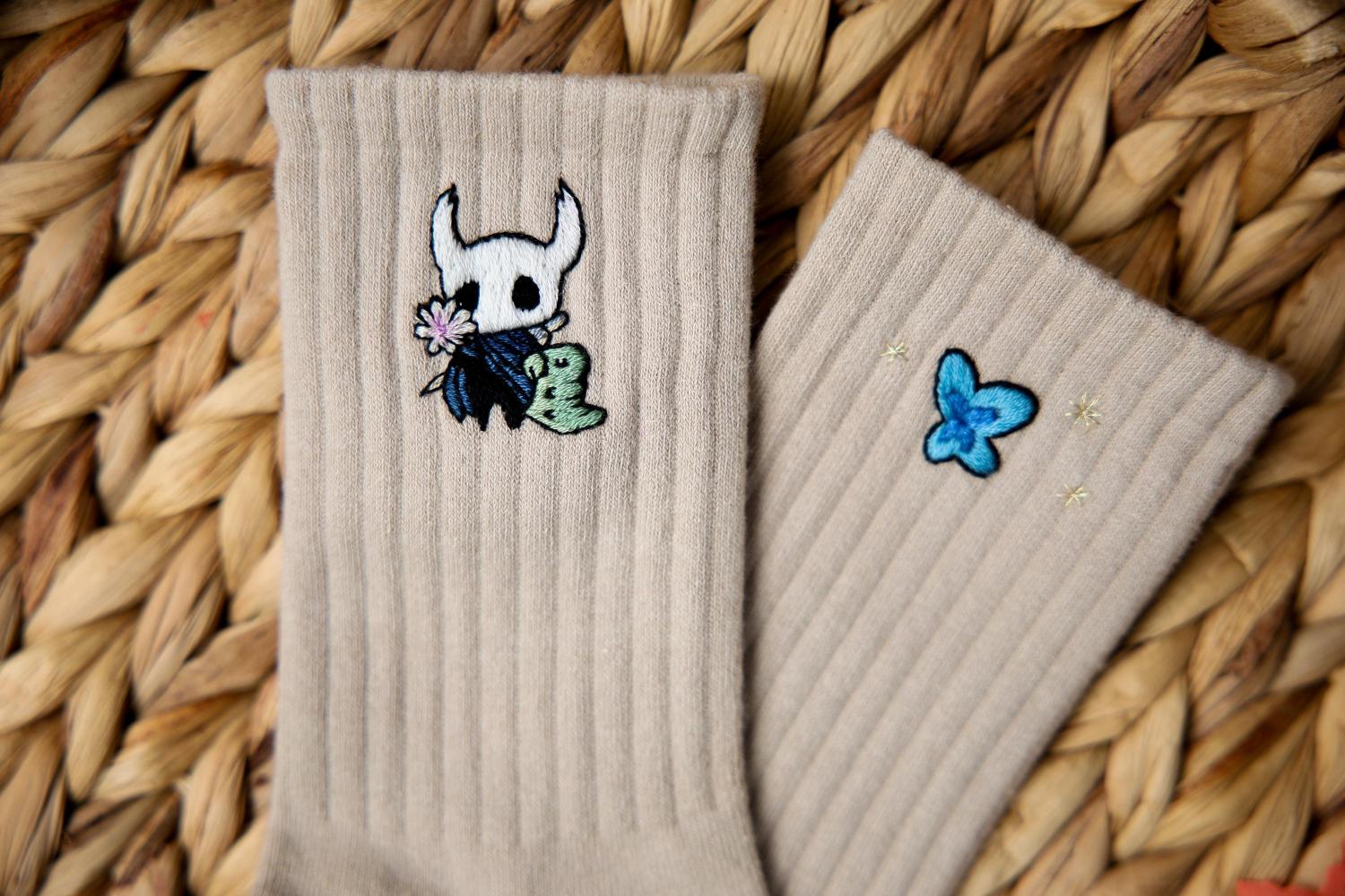 Handmade Embroidered Hollow Knight Socks – Gamer Anime Cosplay