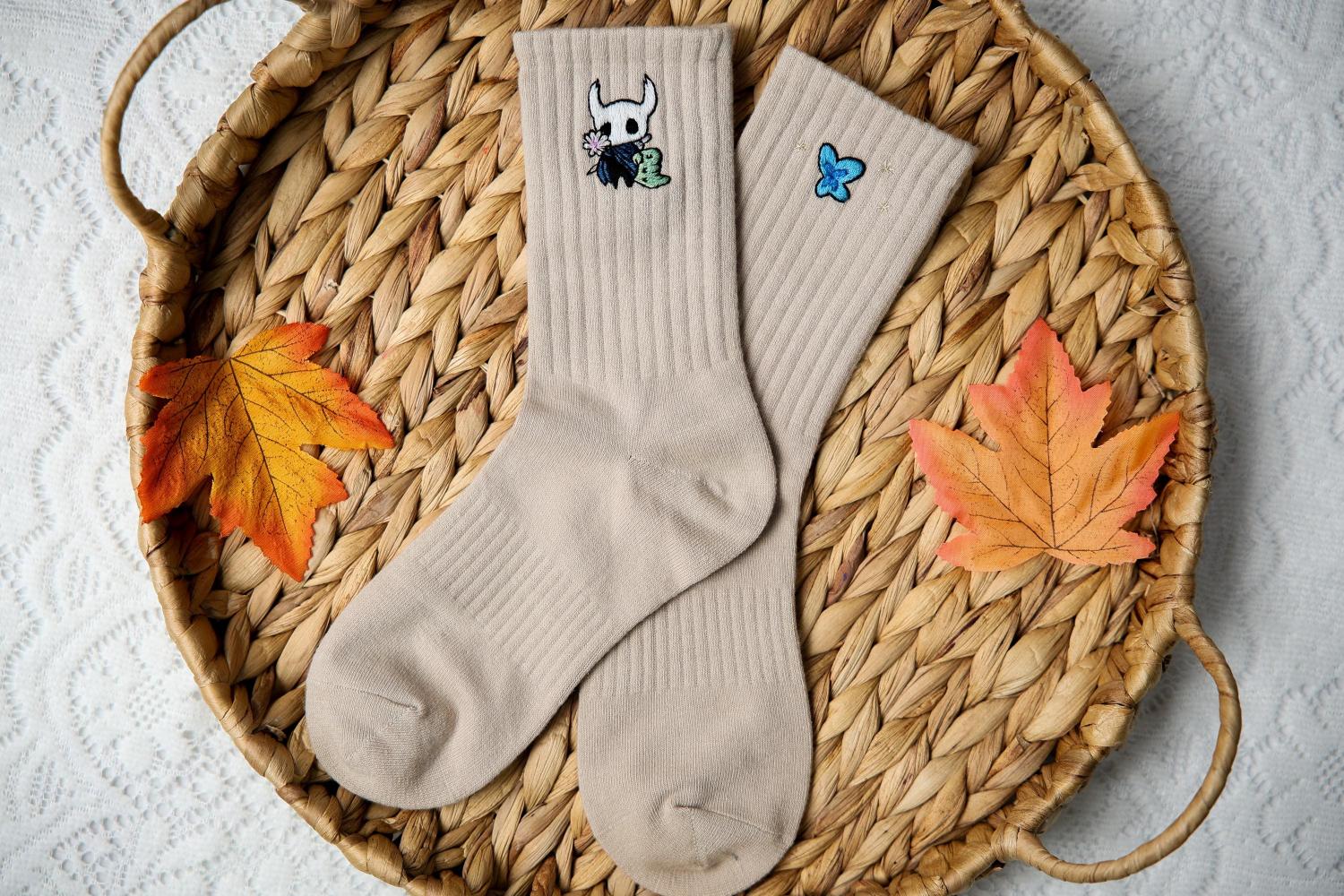 Handmade Embroidered Hollow Knight Socks – Gamer Anime Cosplay